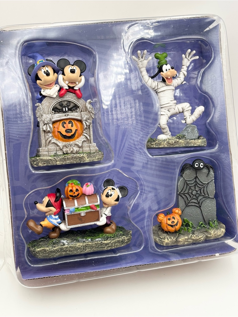 Disney Halloween Set Village Haunted House 4pc Figurine